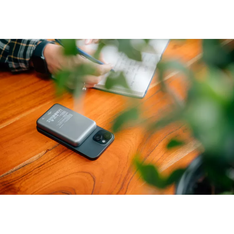 Verbatim Charge 'n' Go Magnetic Wireless Power Bank 10000mAh Grau