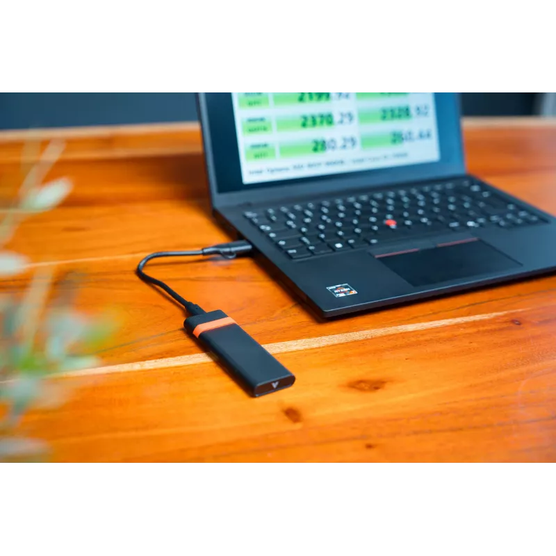 Verbatim M.2 NVMe SSD Gehäuse Kit, SSD-Gehäuse, M.2, PCI Express, 10 Gbit/s, USB-Konnektivität, Schwarz, Rot