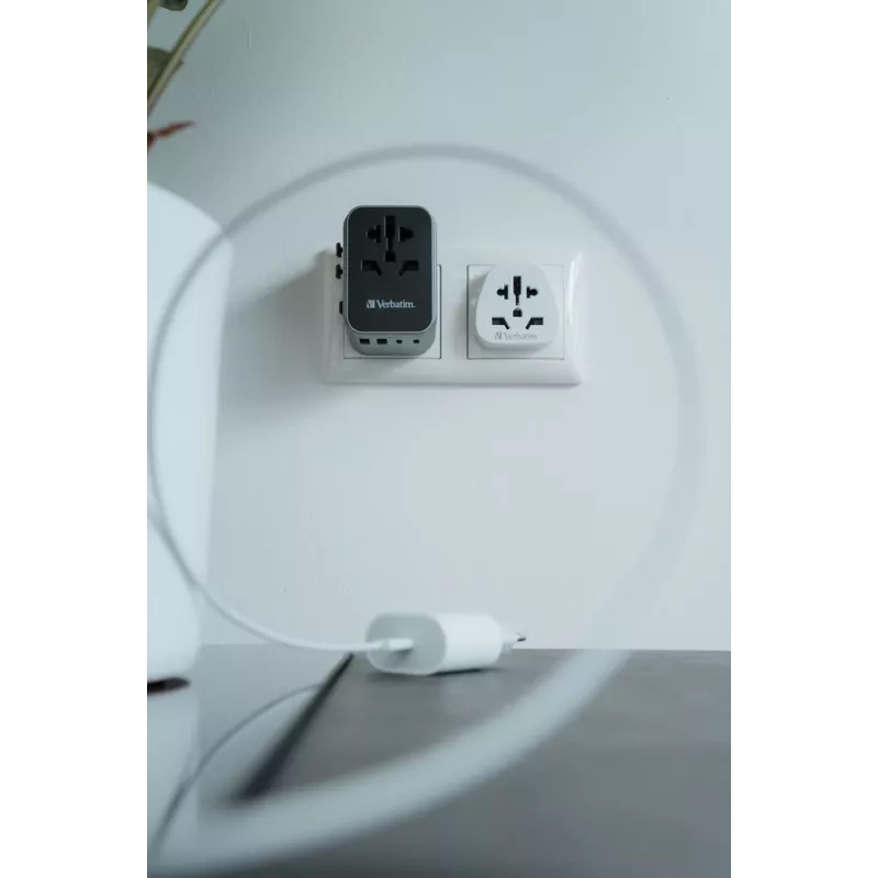 Verbatim 49545 Netzteil-Adapter Universal