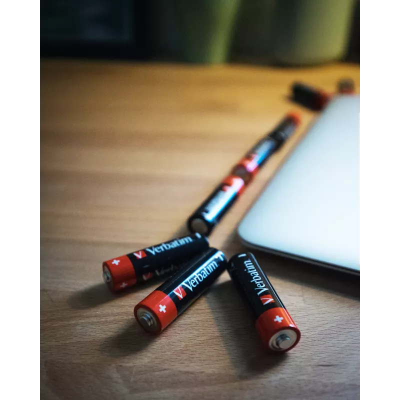 Verbatim AA Alkaline-Batterien, Einwegbatterie, AA, Alkaline, 1,5 V, 10 Stück, Schwarz, Rot