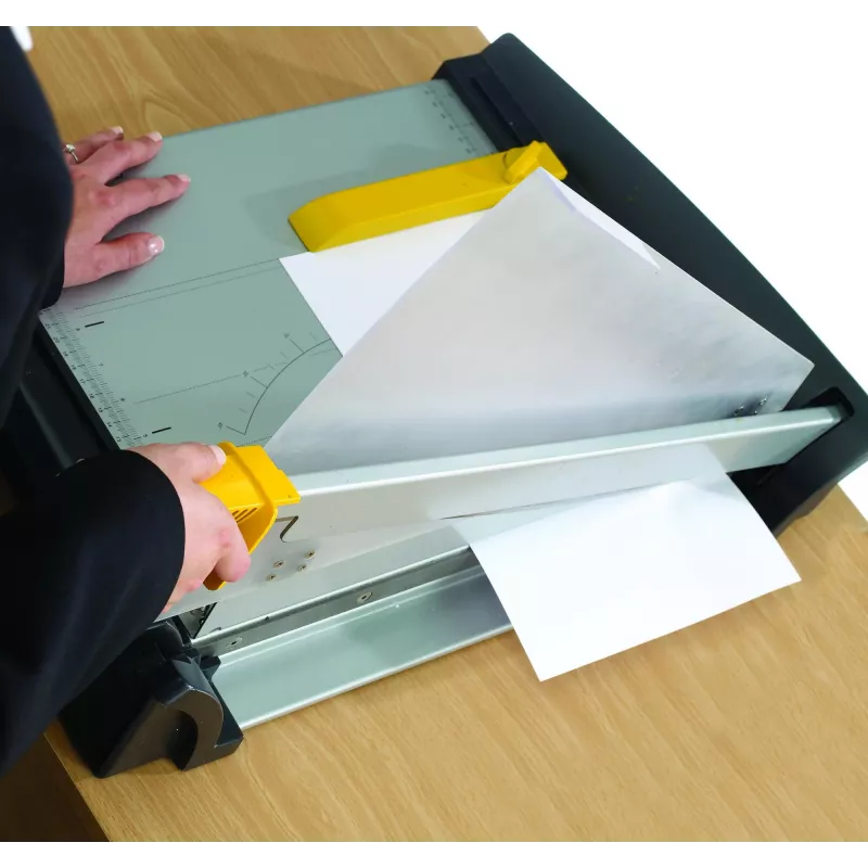 Papierschneider Fellowes Plasma A3/180 – Schnittlänge 46 cm, Kapazität 40 Blatt, Graphit/Silber/Gelb