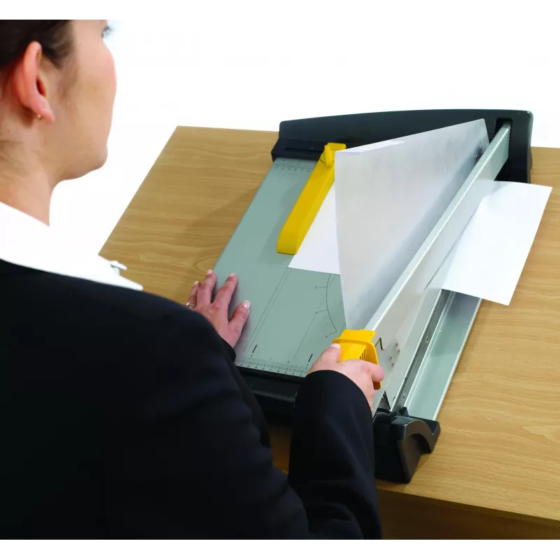 Papierschneider Fellowes Plasma A3/180 – Schnittlänge 46 cm, Kapazität 40 Blatt, Graphit/Silber/Gelb