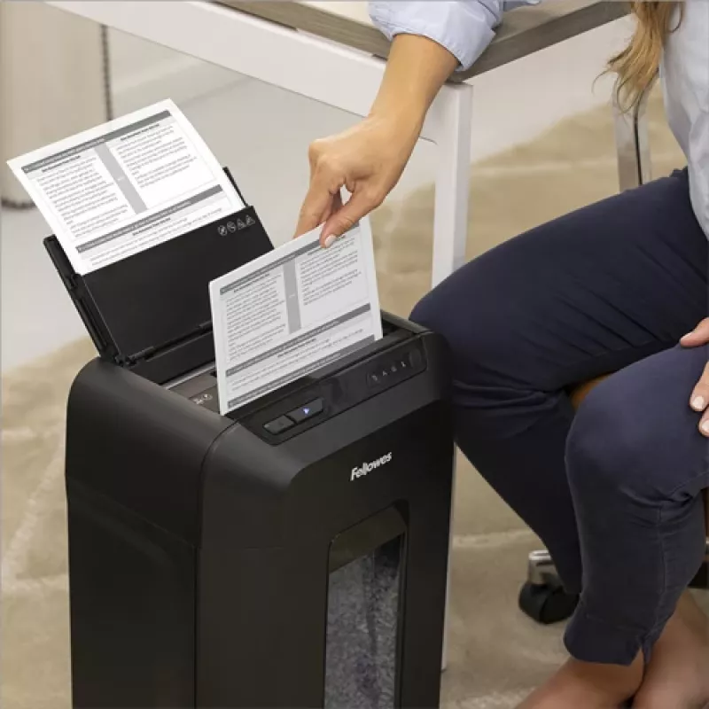 Fellowes AutoMax 90M Aktenvernichter Mikroschnitt Schwarz