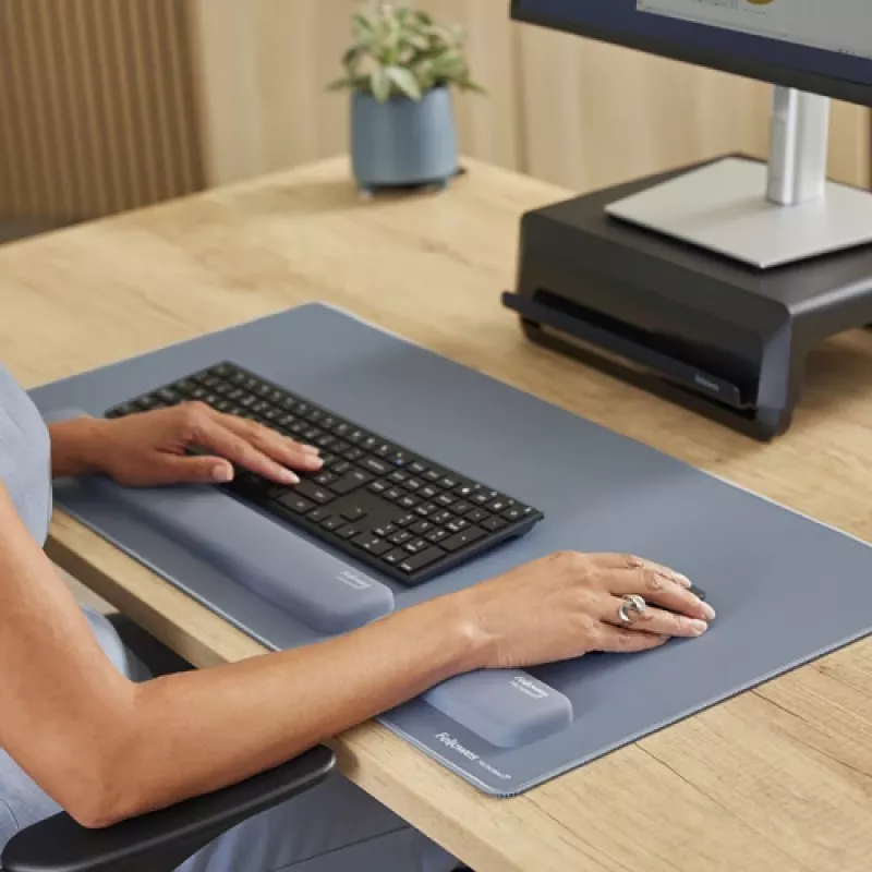 Fellowes Handgelenkauflage Breyta Handballenauflage mit antibakteriellem Schutz Ergonomische Handgelenkstütze Marine