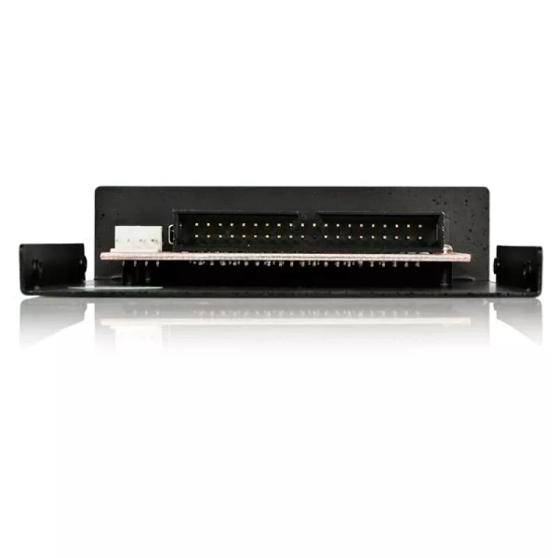 StarTech.com 3,5-Zoll-Laufwerkschacht IDE auf Single CF SSD Adapter Kartenleser
