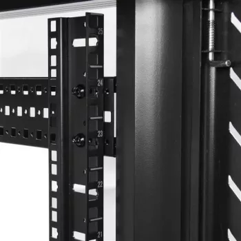 StarTech.com 4-Post 25U Server-Rack-Schrank, abschließbarer 19-Zoll-Daten-Rack-Schrank für Computer / AV / IT-Ausrüstung, Büro- / Heimnetzwerk-Rack mit Rollen und verstellbaren Montageschienen