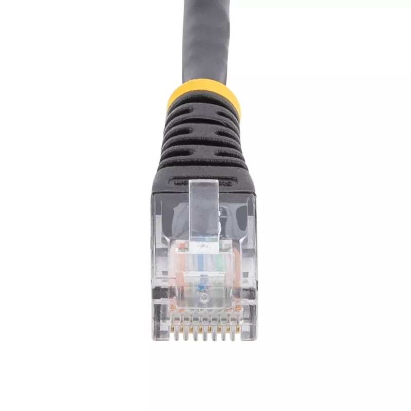 StarTech.com Cat5e Patchkabel mit vergossenen RJ45-Steckern – 15 m – Schwarz