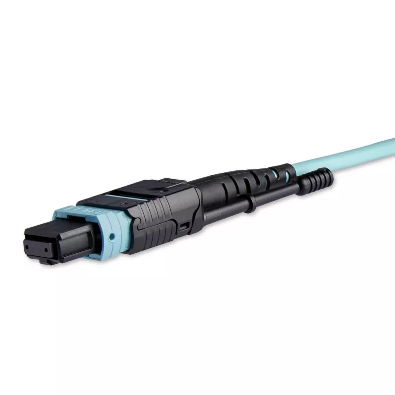 StarTech.com 10m (30ft) MTP(F)/PC auf 4x LC/PC Duplex Breakout OM3 Multimode Glasfaserkabel, OFNP Plenum, 40G Netzwerke, geringe Einfügedämpfung - Glasfaser-Jumperkabel