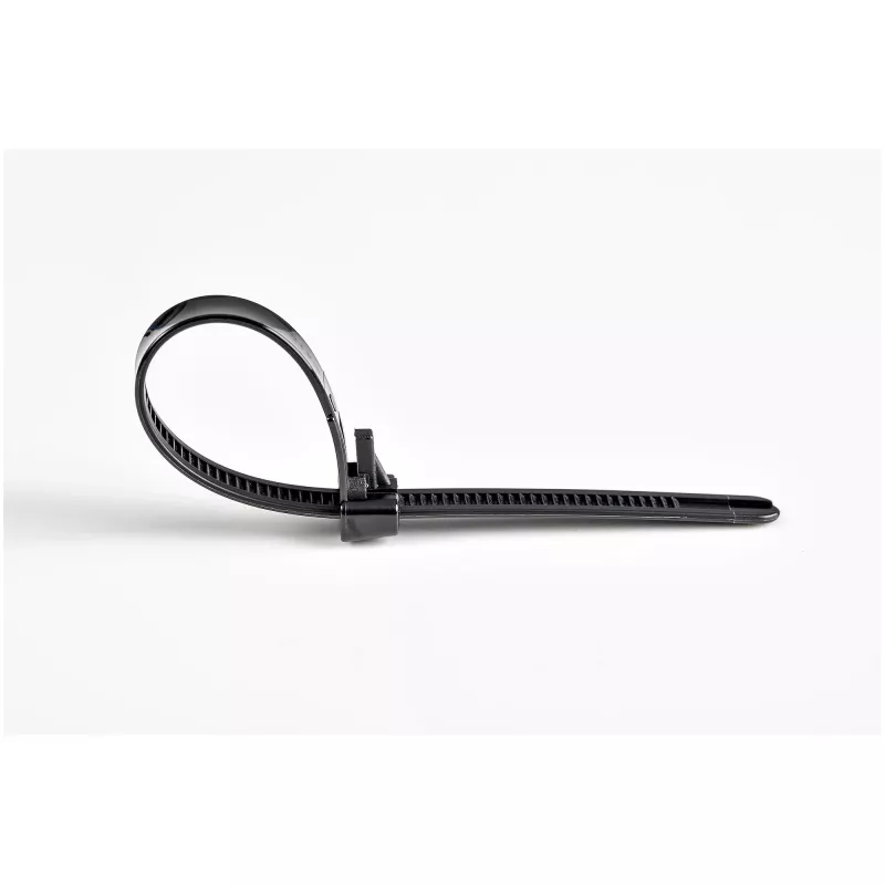 StarTech.com 15 cm wiederverwendbare Kabelbinder – 7 mm breit, 35 mm Bündeldurchmesser, 22 kg Zugfestigkeit, lösbare Nylonbinder, Innen-/Außenbereich, 94V-2/UL-gelistet, 100er-Pack – Schwarz