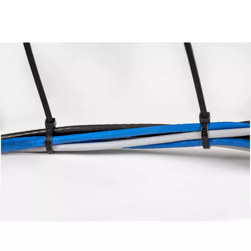 StarTech.com 25-cm-Kabelbinder – 4 mm breit, 68 mm Bündeldurchmesser, 22 kg Zugfestigkeit, selbstverriegelnde Nylon-Kabelbinder mit gebogener Spitze – 94V-2/UL-gelistet, 100er-Pack – Schwarz
