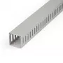 StarTech.com Offene Kabelmanagement-Kabelkanalabdeckung, 2 Zoll (50 mm) B x 2 Zoll (50 mm) H – 2 m Länge – 8 mm Schlitze, PVC-Netzwerkkabelversteck/Wandkabelkanal, max. 80 Kabel, UL-gelistet