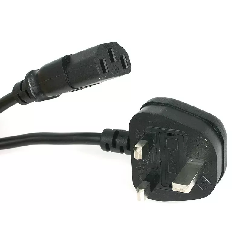 StarTech.com 0,9 m (3ft) UK Computer-Netzkabel, BS 1363 auf C13, 18AWG, 10A 250V, Ersatz-Netzkabel, Kaltgerätekabel / UK Netzkabel, PC-Netzteilkabel, TV-Netzkabel