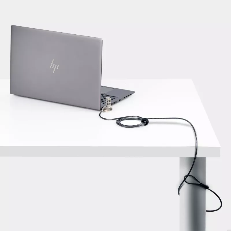 StarTech.com Universelles Laptopschloss 2 m, Sicherheitskabel für Notebooks kompatibel mit Noble Wedge®/Nano/K-Slot; schlüsselloses Zahlenschlosskabel, diebstahlsicheres schnittfestes Stahlkabel