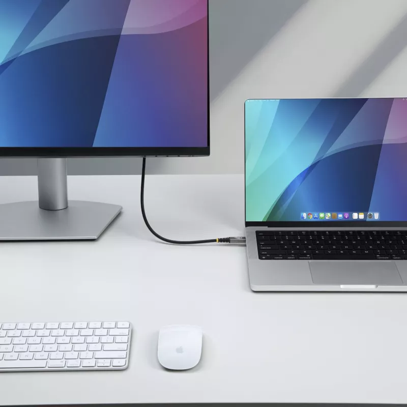 StarTech.com 1m USB4-Kabel, 80Gbit/s, USB-IF-zertifiziertes USB-C-Kabel, 240W PD, 8K 120Hz/4K 240Hz DP2.1 DP80, TPE-Mantel, Thunderbolt 4-kompatibel – schwarzes USB-C-Kabel