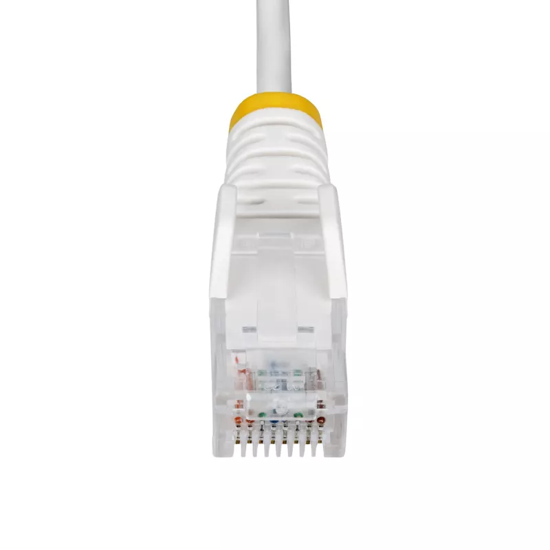 StarTech.com 25 cm weißes schlank CAT6 Ethernet-Kabel, rastnasenschutz, 100 W PoE, UTP, LSZH, 28AWG reine blanke Kupferleitung, schlank RJ45 Netzwerk-Patchkabel mit Zugentlastungen, einzeln getestet