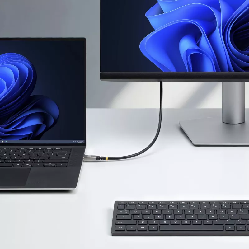 StarTech.com 3m (10ft) USB4-Kabel, 20 Gbit/s, USB-IF zertifiziertes USB-C-Kabel, 60W PD, 4K 120Hz DP 2.1, TPE-Mantel, schwarzes USB-C-Kabel