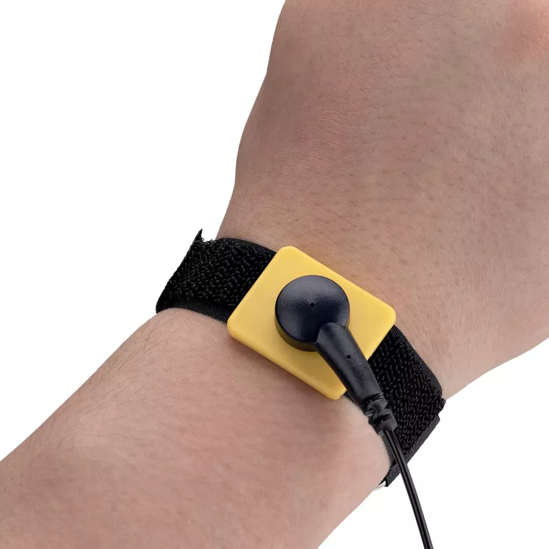 StarTech.com Antistatisches Armband mit Erdungskabel, ESD-sicheres Band mit 1,5 m abnehmbarem Kabel, verhindert elektrostatische Entladung, verstellbare Passform, TAA