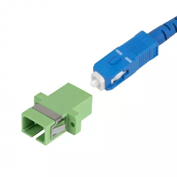 StarTech.com SC-auf-SC-Koppler 10er-Pack, OS2 Singlemode SC Glasfaserkoppler mit Flansch, SC/APC Simplex-Adapter