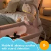 Fisher-Price Rainbow Showers Beistellbett-Bett-Mobile, Kinderbett, Klang, Nachtlicht, integrierter Timer, Stoff, Kunststoff