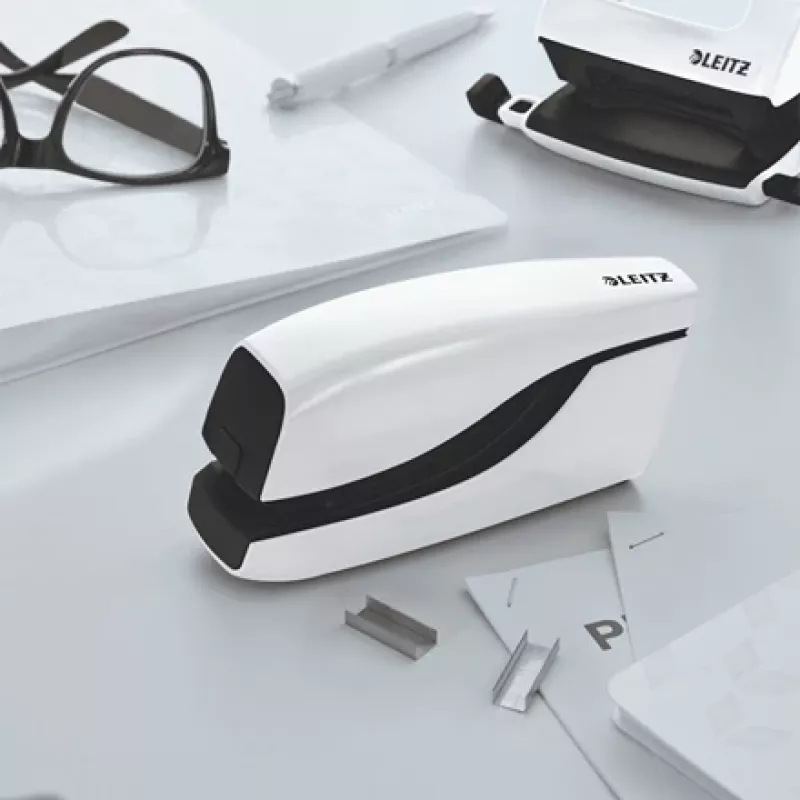 Leitz NeXXt Heftgerät batteriebetrieben WOW 5566, 10 Blatt, Frontlademechanik, 1 cm, Kunststoff, Weiß, Batterie