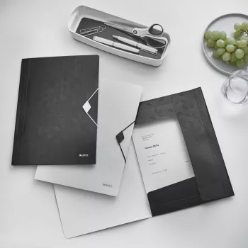Leitz 3-Klappen-Mappe WOW PP A4, Klappmappe, A4, Polypropylen (PP), Schwarz, Quer-/Hochformat, 150 Blatt