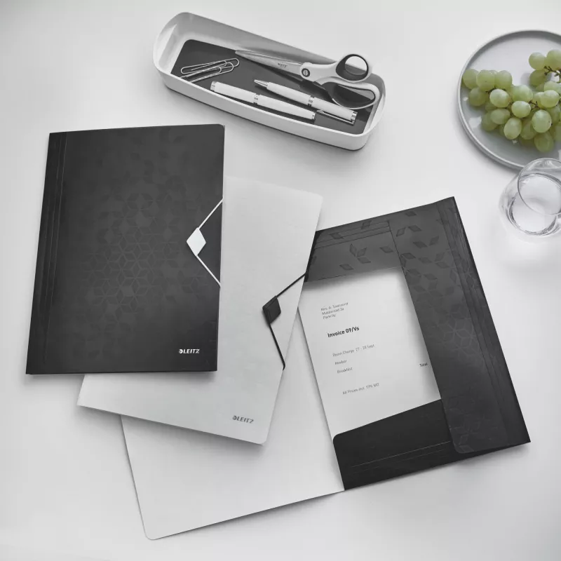 Leitz 3-Klappen-Mappe WOW PP A4, Klappmappe, A4, Polypropylen (PP), Schwarz, Quer-/Hochformat, 150 Blatt