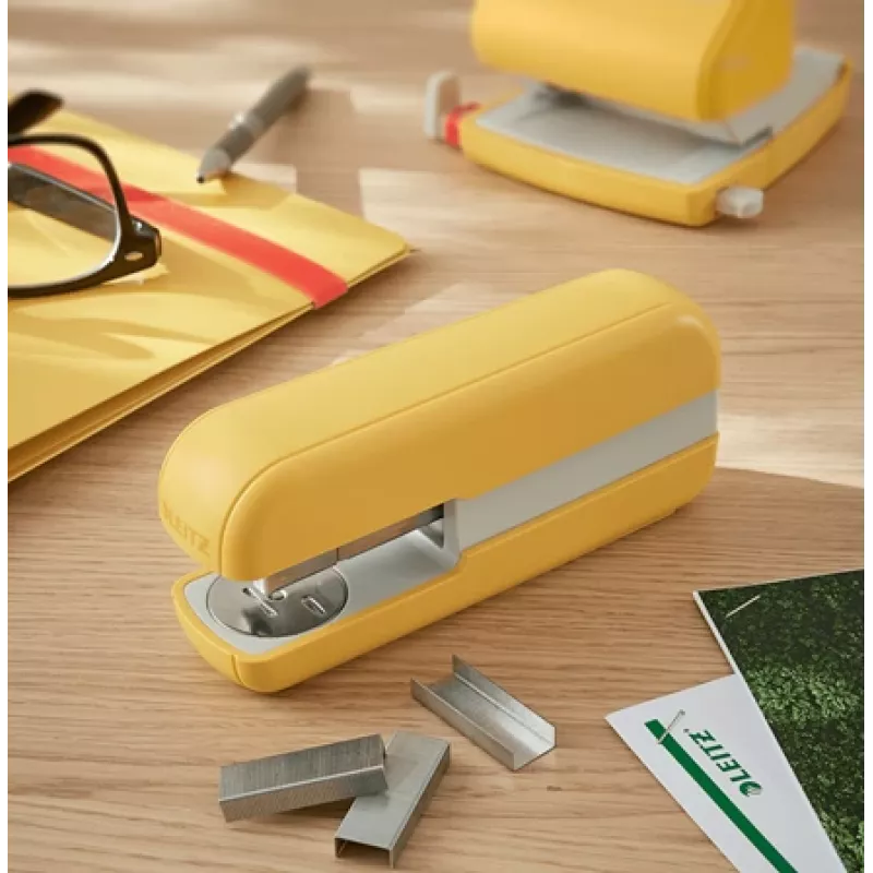 Leitz Cosy Heftgerät 30 Blatt, 30 Blatt, Gelb, Standard-Clinch, 24/6, Metall, Kunststoff, 80 g/m²