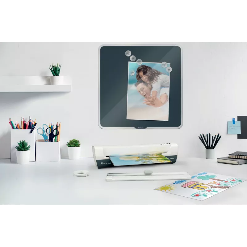 Leitz iLAM Home 4-in-1 A4 Laminiergerät-Set, 24 cm, Heißlaminiergerät, 300 mm/min, 0,4 mm, A4, 100 µm