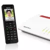 DECT-Schnurlostelefon AVM FRITZ! X6 schwarz — Freisprecheinrichtung, Anrufbeantworter, Rufnummernanzeige, 100-Einträge-Telefonbuch
