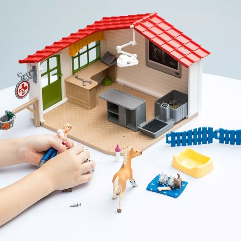 schleich Tierarztpraxis mit Tieren, Bauernhof, Bauernhoftiere / Bauernhofspielzeug, 3 Jahr(e), Mehrfarbig