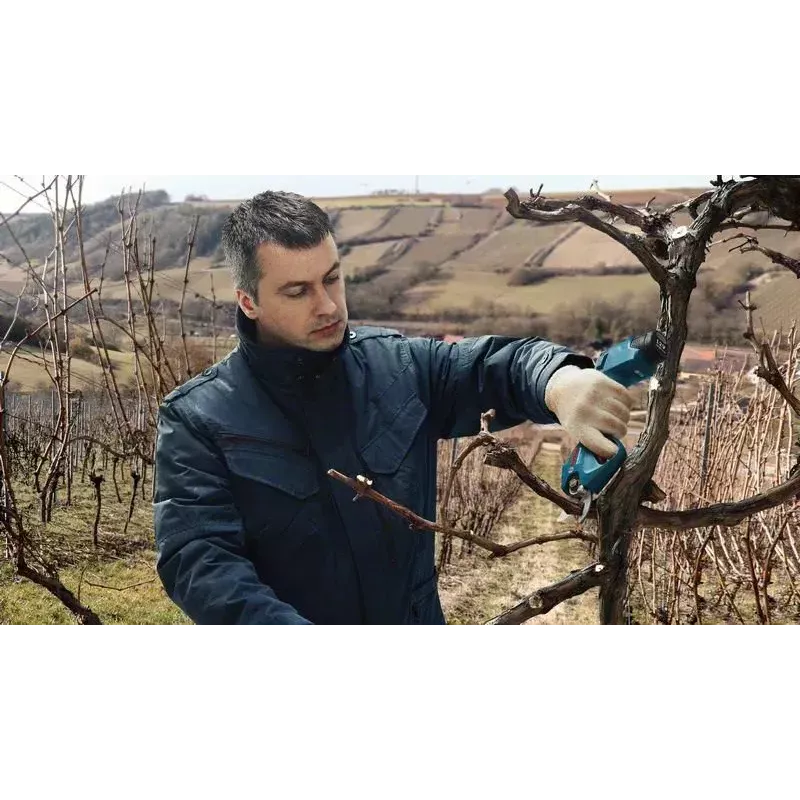 Bosch Pro Pruner Professional Akku-Grasschere 2,5 cm 12 V Lithium-Ion (Li-Ion) Schwarz, Blau