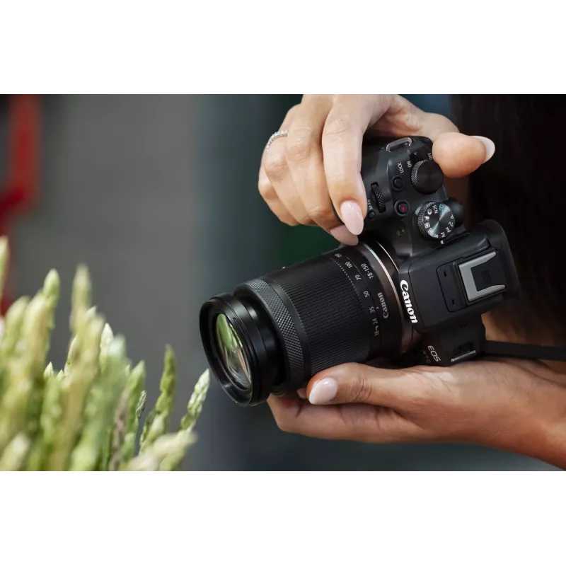 Canon RF-S 18-150 mm f3.5-6.3 IS STM MILC Weitwinkelobjektiv Schwarz
