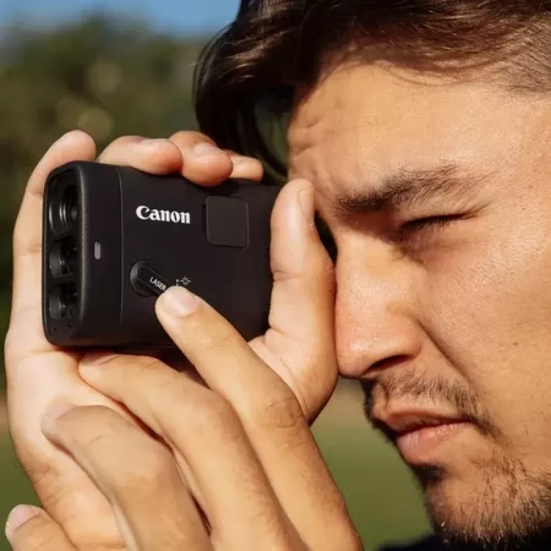 Canon PowerShot GOLF Schwarz 6x 6,4 732 m OLED IPX4