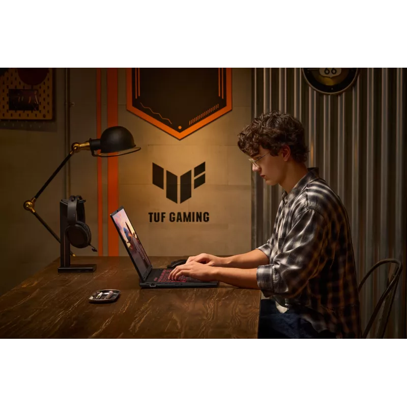 ASUS TUF Gaming A18 FA808UH-S8076W AMD Ryzen™ 7 260 Laptop 45.7 cm (18 Zoll) Full HD+ 16 GB DDR5-SDRAM 512 GB SSD NVIDIA® GeForce RTX™ 5050 Wi-Fi 6E (802.11ax) Windows 11 Home Niederländisch Grau