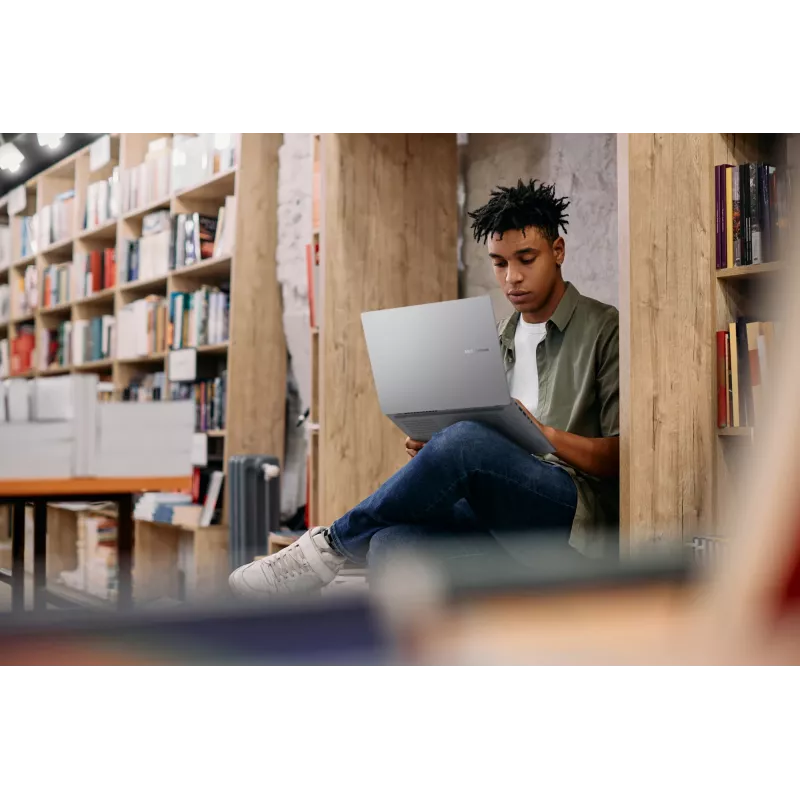 ASUS Vivobook 14 M1407GA-LY012W Copilot+ PC AMD Ryzen™ AI 7 445 Laptop 35,6 cm (14 Zoll) WUXGA 16 GB DDR5-SDRAM 512 GB SSD Wi-Fi 6 (802.11ax) Windows 11 Home Niederländisch Silber