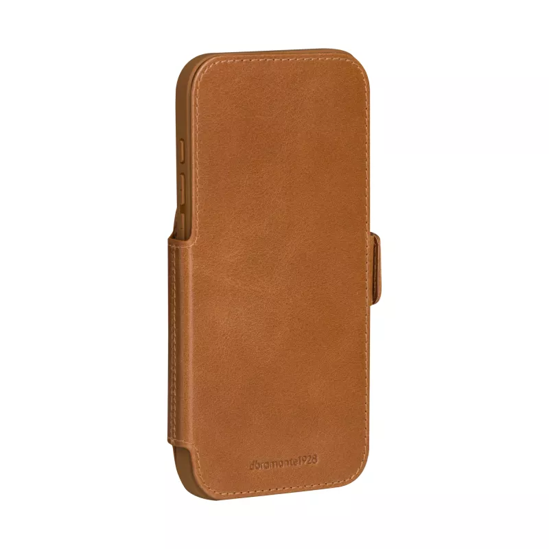 Wallet Case dbramante1928 Copenhagen für iPhone 17 Pro Max – Tan, 3 Kartenfächer, Tischständer