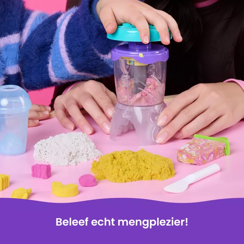 Kinetic Sand, Smoothie-Mixer-Spielset, Osternest-Füller, enthält 14 oz formbaren Spielsand, Werkzeuge und Eis-am-Stiel-Form, Spiellebensmittel-Spielzeug