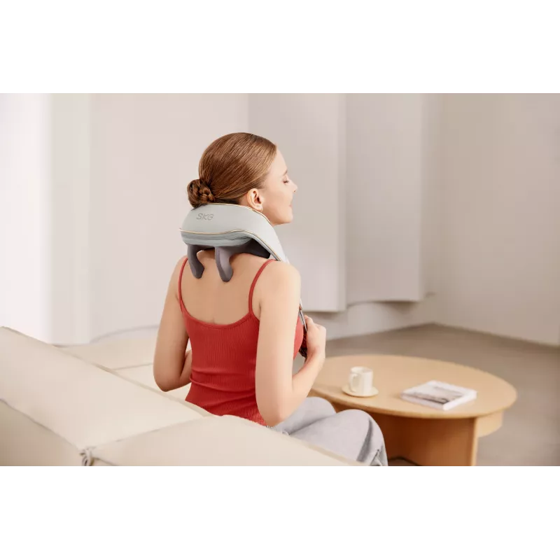 Nacken- und Schultermassagegerät SKG H5 Mini — Kompression & Vibration, integrierter Akku, 10 W, grau