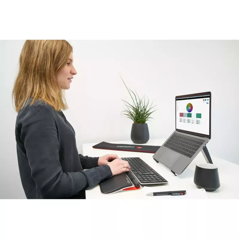 Contour RollerMaus Red Plus WL Travel Kit — kabellos RF, Full-Size-Tastaturformfaktor, schwarz, inklusive Maus und Handgelenkauflage