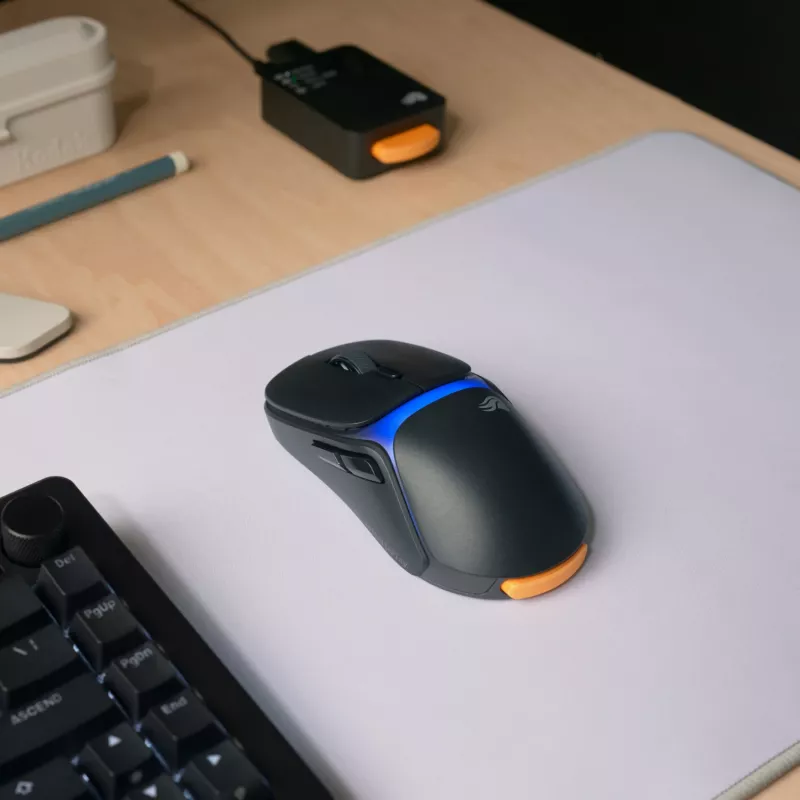 Glorious Gaming Model O3 Wireless Gaming-Maus – InfinitePlay austauschbares Akkusystem, 8k Polling, optische Schalter mit 130 Millionen Klicks, ultraleicht mit 66 g, optischer 30K-DPI-Sensor, RGB – Schwarz