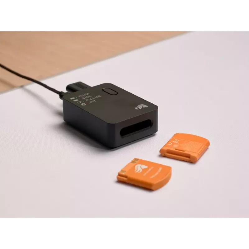 Glorious Gaming Model O3 Wireless Gaming-Maus – InfinitePlay austauschbares Akkusystem, 8k Polling, optische Schalter mit 130 Millionen Klicks, ultraleicht mit 66 g, optischer 30K-DPI-Sensor, RGB – Schwarz