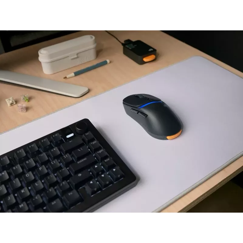 Glorious Gaming Model D3 Wireless Gaming-Maus – InfinitePlay Wechselakku-System, 8k Polling, optische Schalter mit 130M Klicks, ultraleicht 69g, optischer 30K-DPI-Sensor, RGB – Schwarz