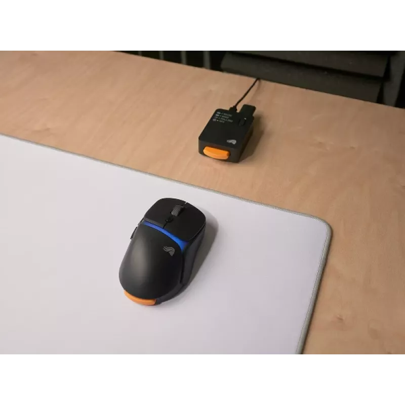 Glorious Gaming Model D3 Wireless Gaming-Maus – InfinitePlay Wechselakku-System, 8k Polling, optische Schalter mit 130M Klicks, ultraleicht 69g, optischer 30K-DPI-Sensor, RGB – Schwarz