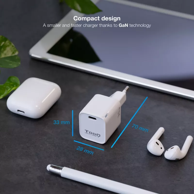 TooQ GAN USB-C/PD Wandladegerät 30W, Weiß, Innenbereich, AC, Weiß