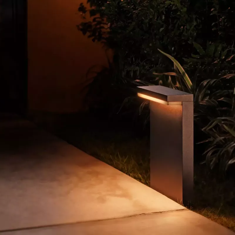 Philips Hue White and colour ambience Nyro Outdoor Sockelleuchte