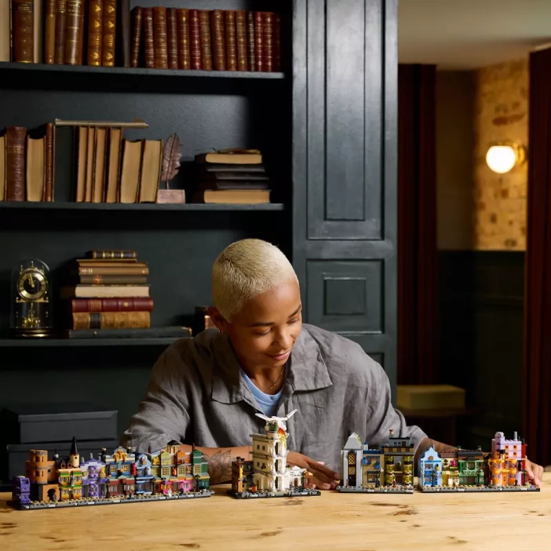 LEGO HARRY POTTER 76444 Winkelgasse Zaubergeschäfte