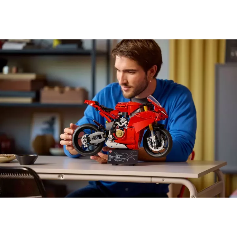 LEGO TECHNIC 42202 Ducati Panigale V4 S Motorrad