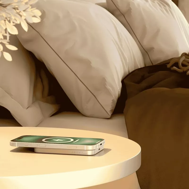 ZENS Pro 1 schlank 5000 mAh Kabelloses Laden Weiß