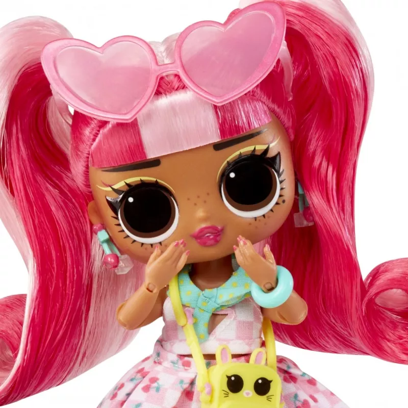 Puppe L.O.L. Surprise Tweens Core, Cherry B.B.