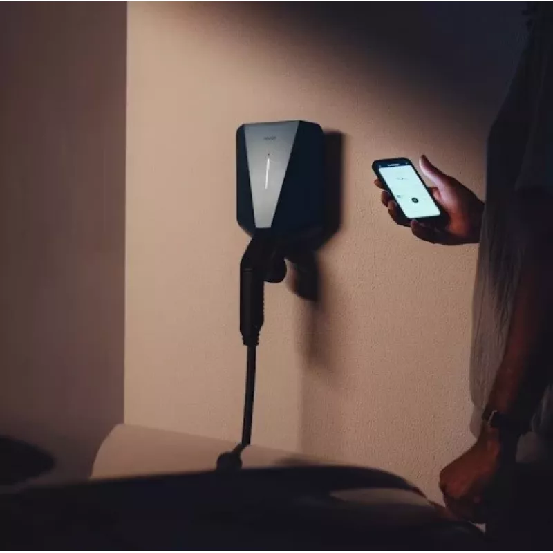 Wandmontiertes EASEE Easee Up Elektrofahrzeug-Ladegerät 1,4–22 kW Modell 10141